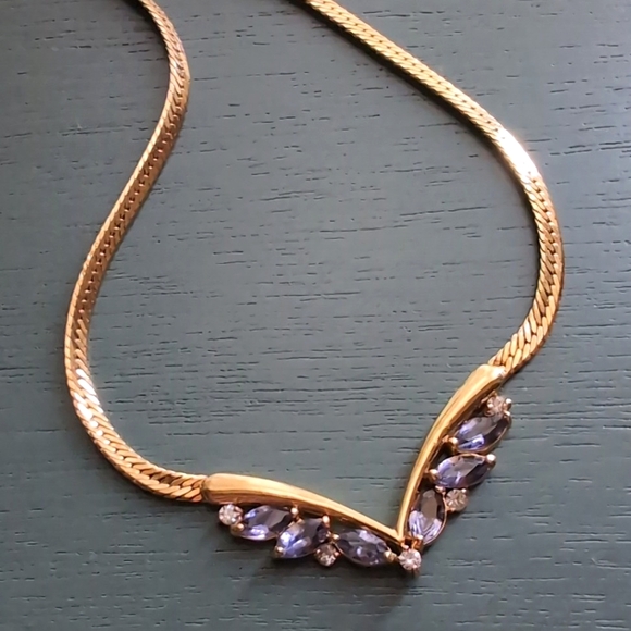 ⚜️Vintage Avon Amethyst Necklace - Picture 2 of 5